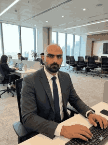 تصویر مجتبی شهبازی، از اعضای تیم شرکت آترین پارسیان صدر (برند P1)